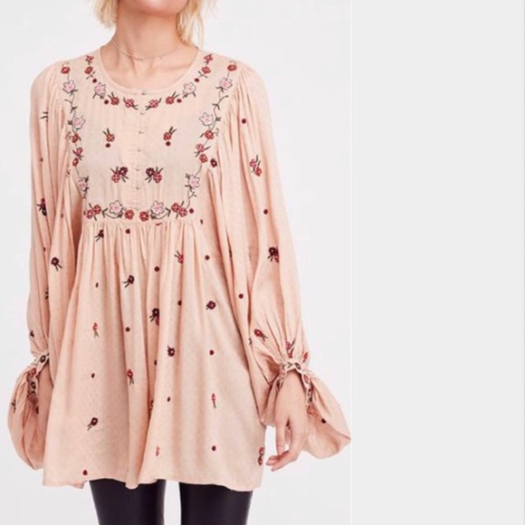 Free People Kiss from a Rose Peasant Top - Picture 2 of 10
